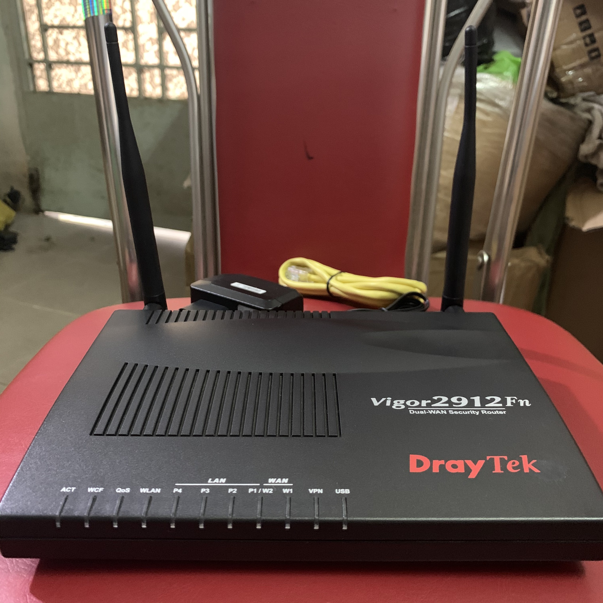 Draytek Vigor 2912Fn 300Mbps đẹp ( qua sử dụng )