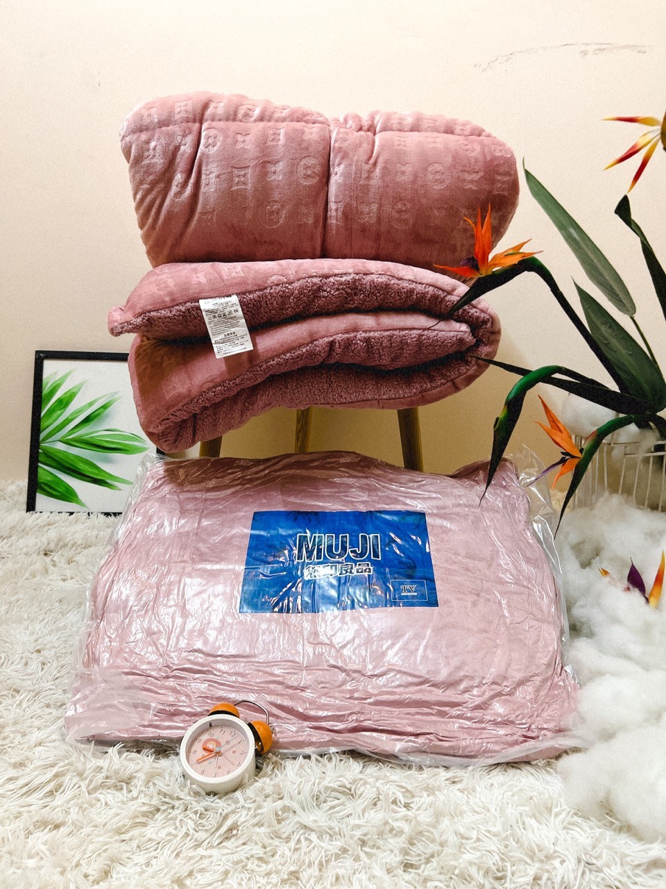 Chăn lông cừu muji hoạ tiết lv, chăn đại hàn, chăn lông cừu siêu mịn, dày ấm