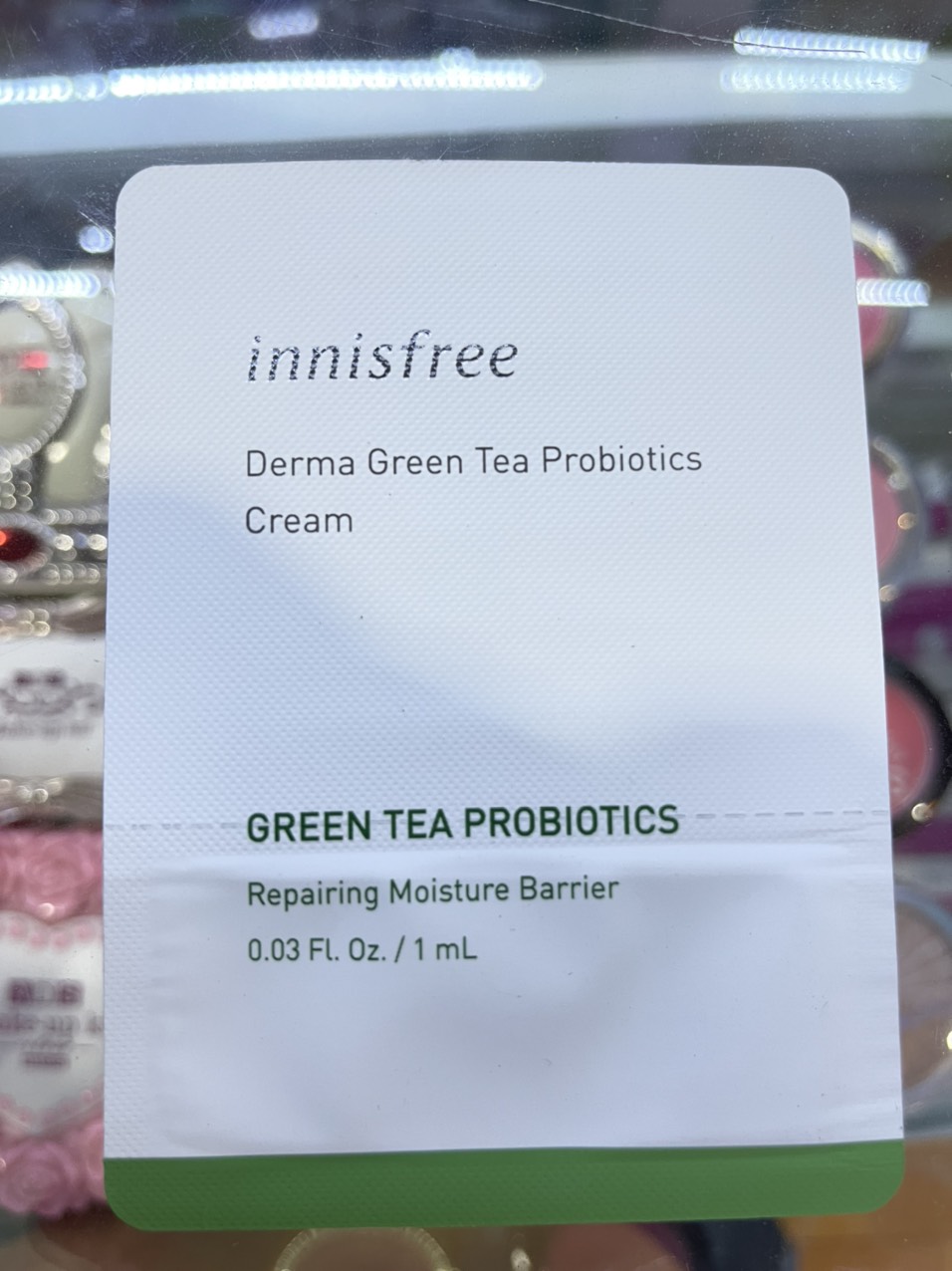 Mẫu dùng thử innisfree 1ml
