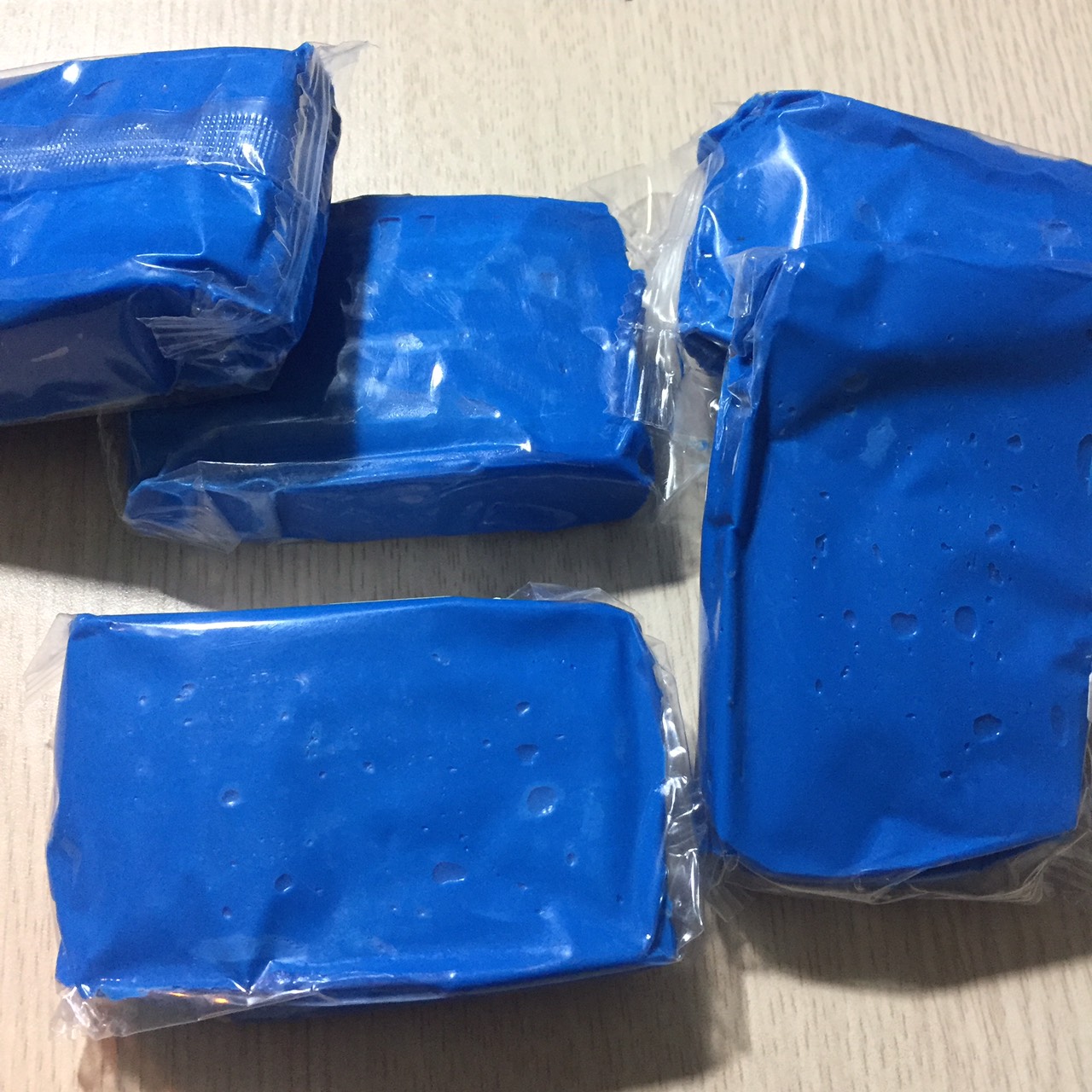 Đất sét tẩy bụi sơn chuyên dụng cho ô tô - 200g