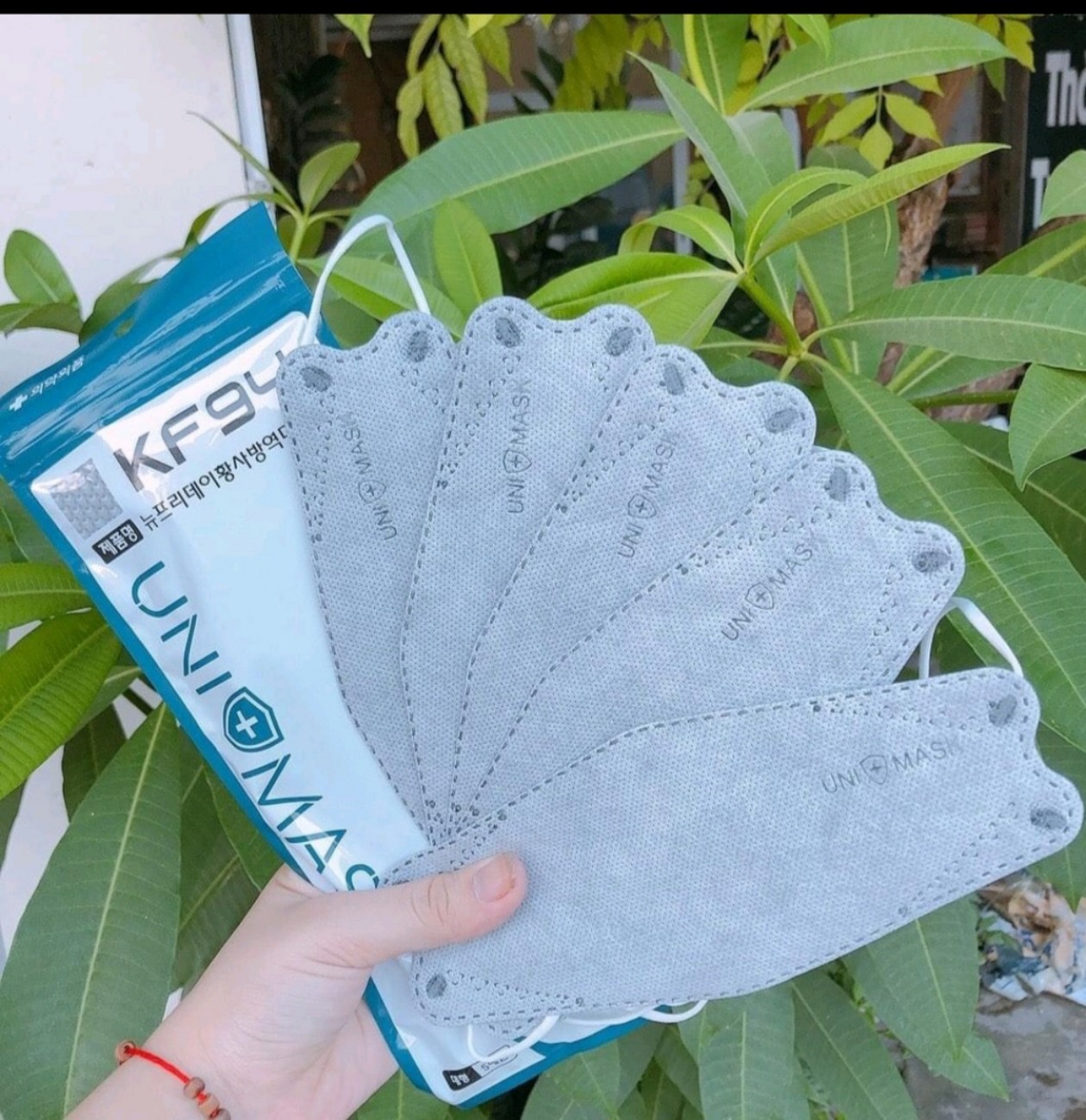 (combo 50 Chiếc Màu Trắng )-- Khẩu trang 4 Lớp KF94 UNI MASK