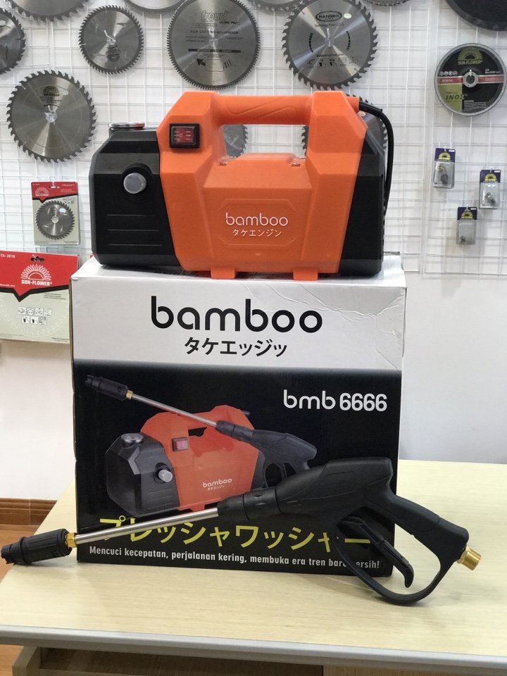 Máy Rửa Xe 1800W Bamboo 6666