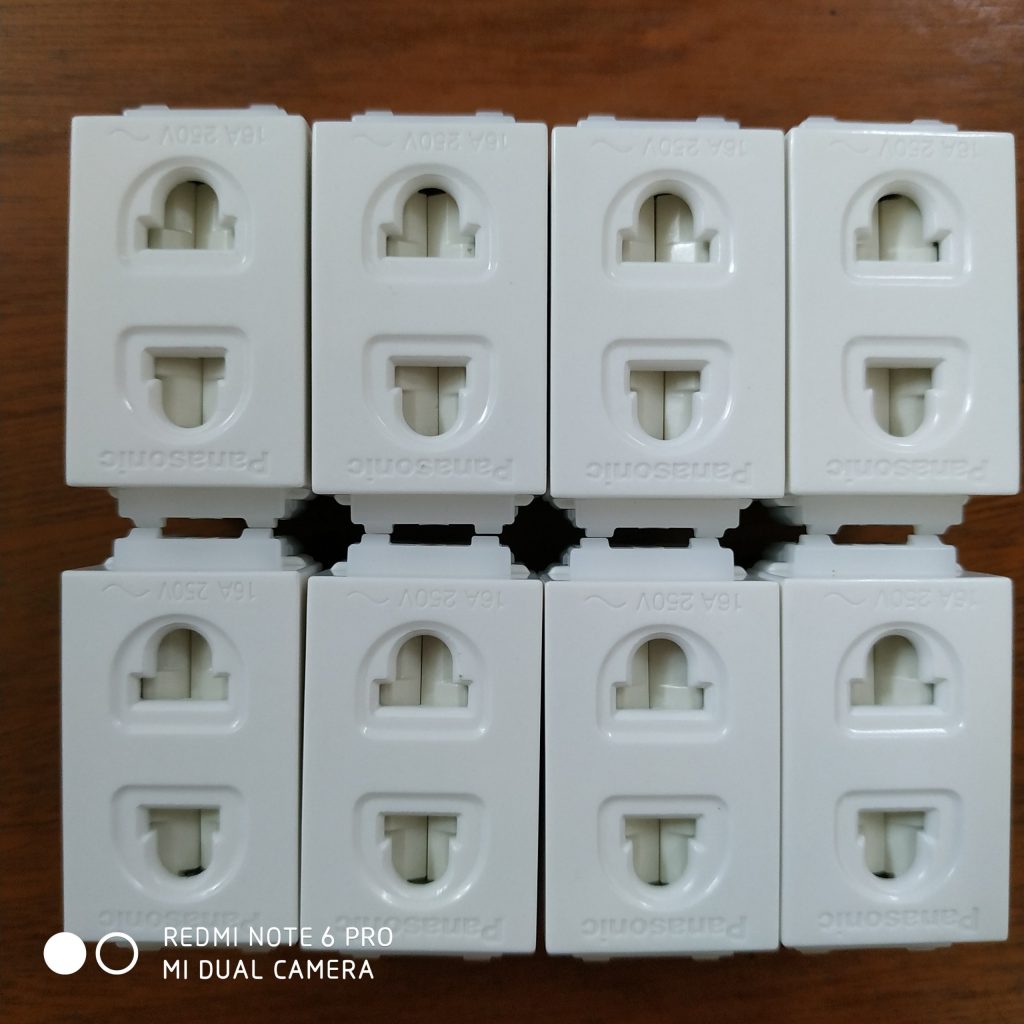 Ổ cắm đơn 2 chấu panasonic
