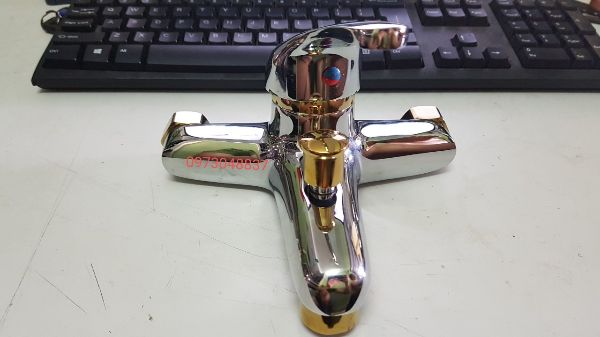 Củ sen tắm nóng lạnh JODEN