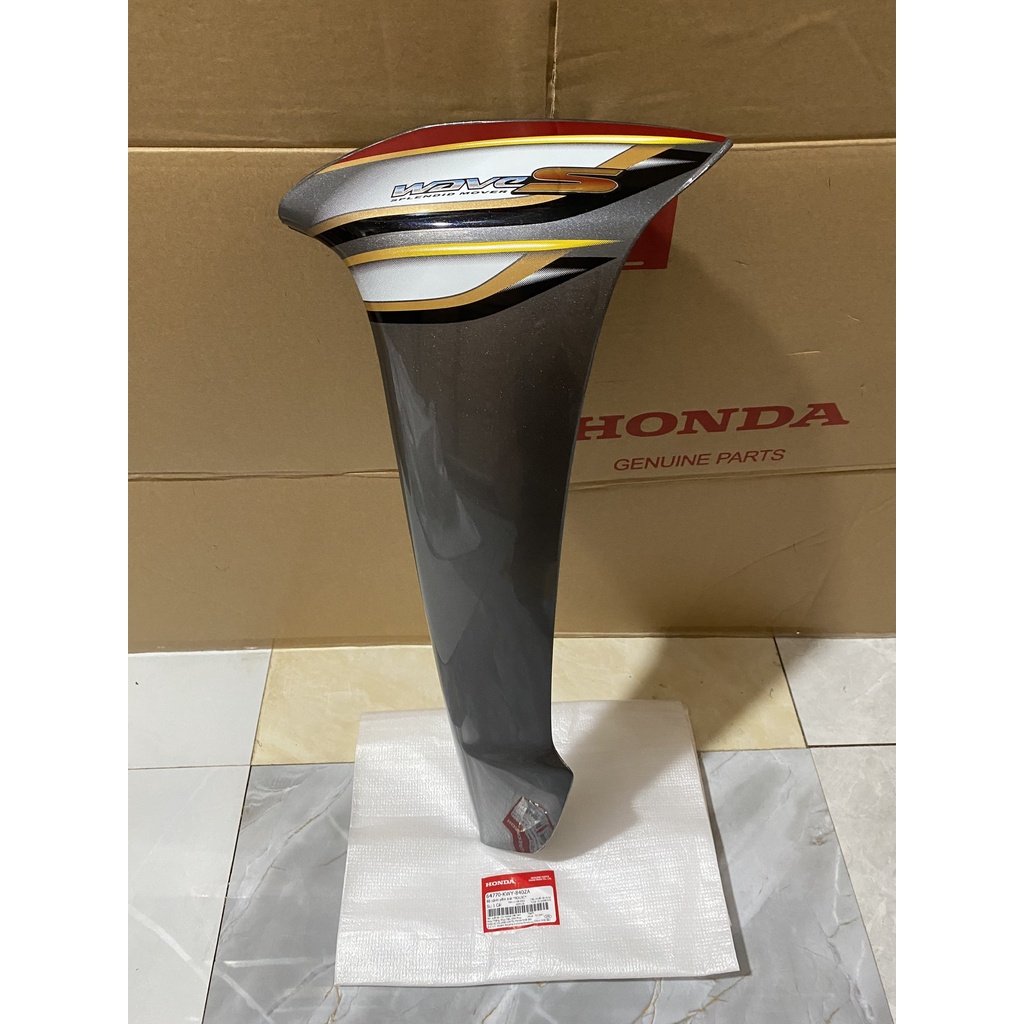 Cánh yếm bên trái - bửng yếm honda wave s100 năm 2008 màu đỏ. 64770kwy840za