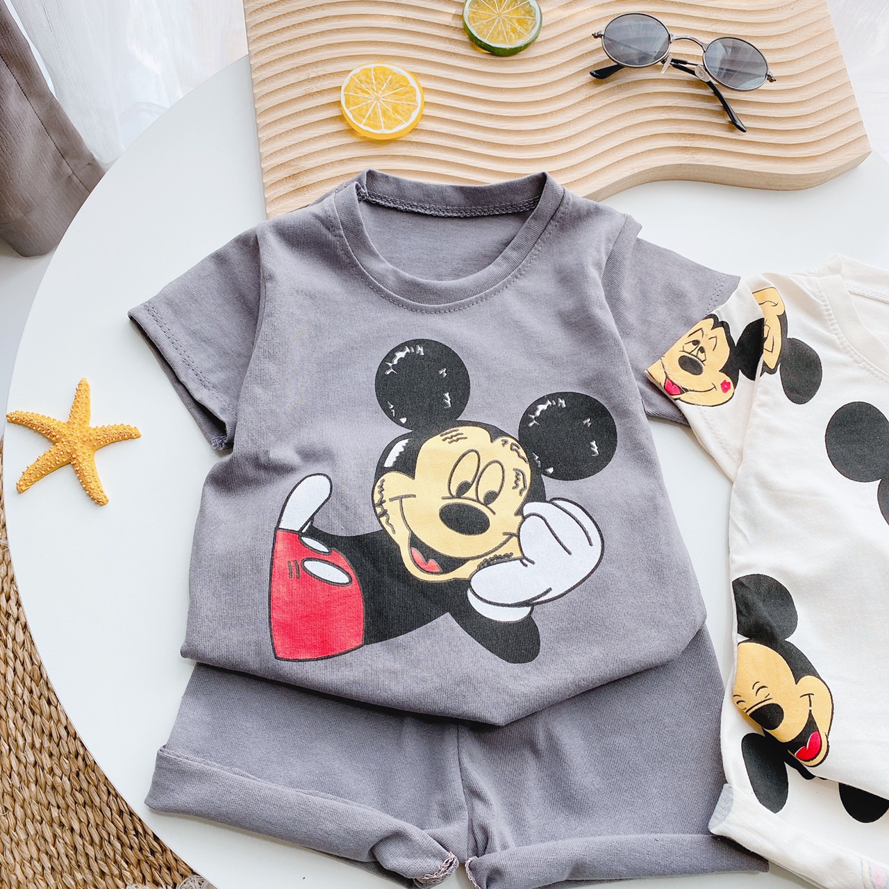 BỘ MICKEY 2 MÀU CHO BÉ 8-18Kg