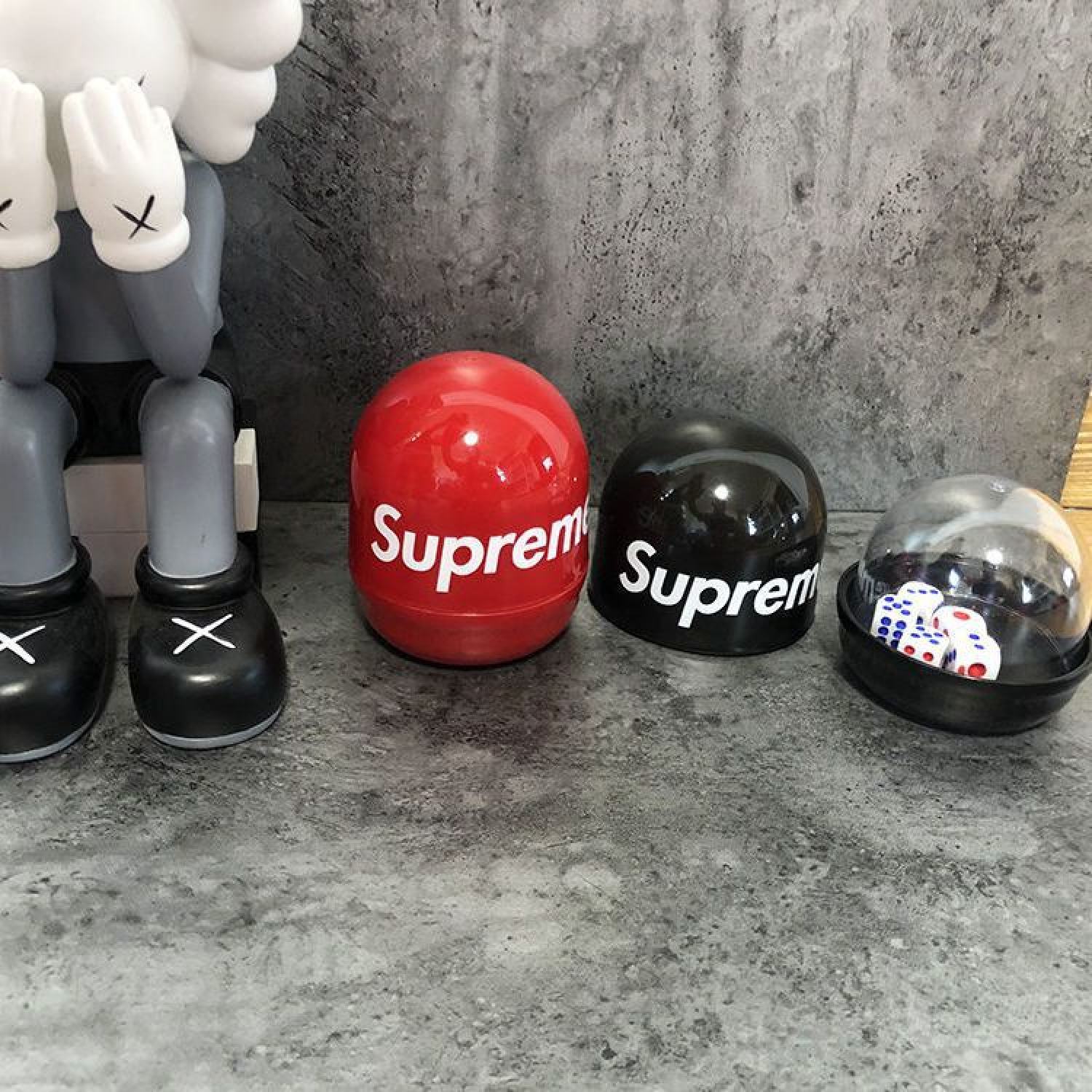 Bộ xúc xắc lắc xí ngầu Supreme