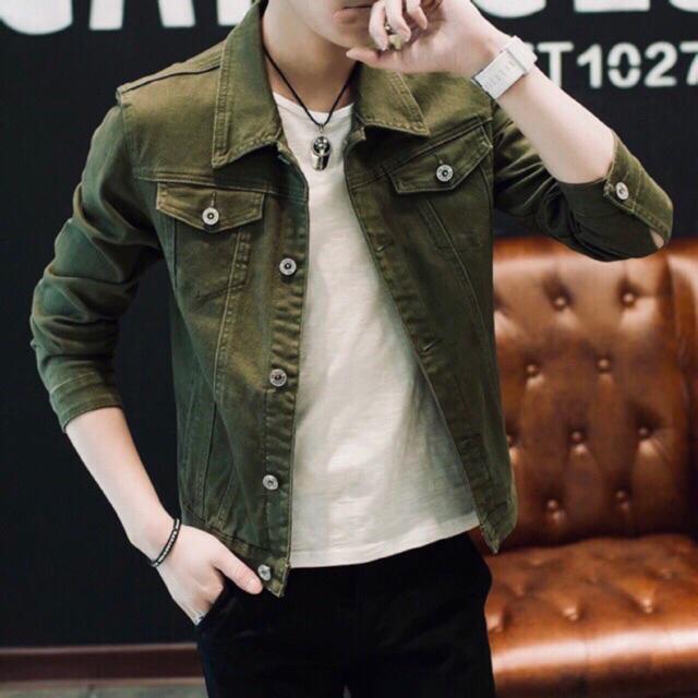 ÁO KHOÁC KAKI MÀU XANH RÊU FOME RỘNG NAM VÀ NỮ MẶC  RẤT CHẤT. 0KS10