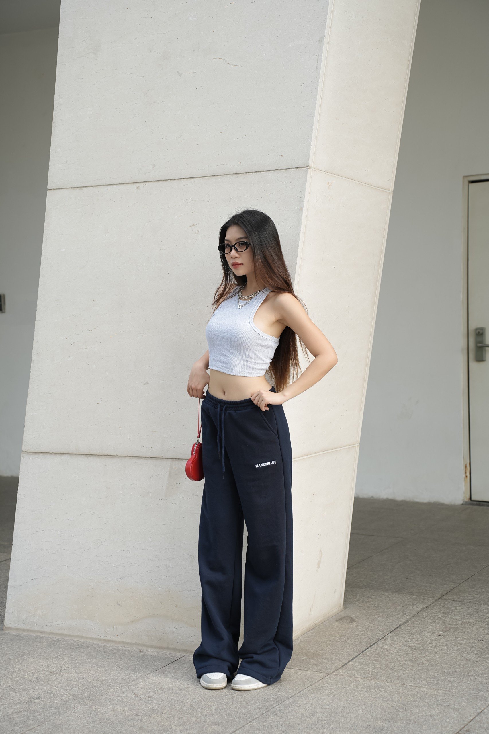 Quần dài ống suông Wanderlust