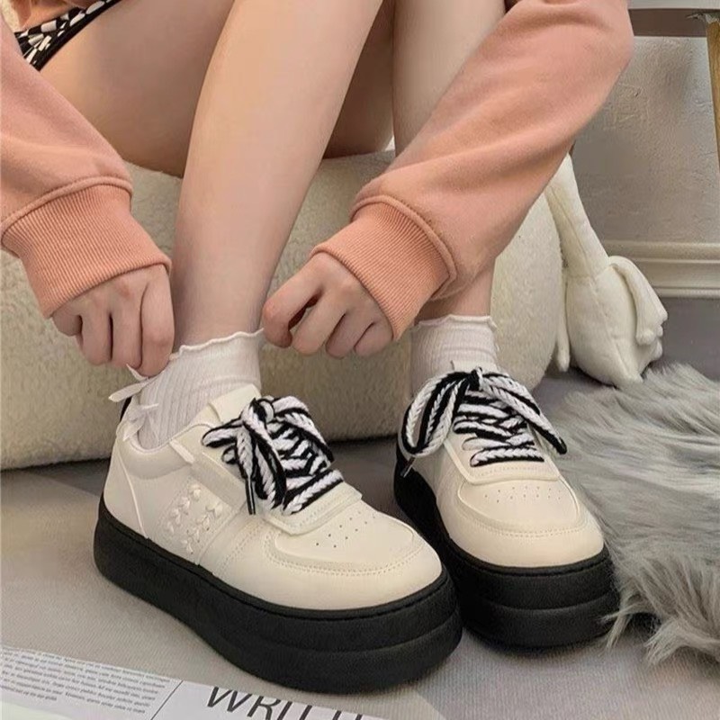giày thể thao nữ ,  giày sneaker nữ da trắng đế đen