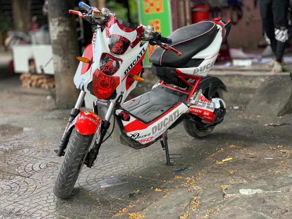 TEM TRÙM XE ĐIỆN XMEN 231 MÀU ĐỎ