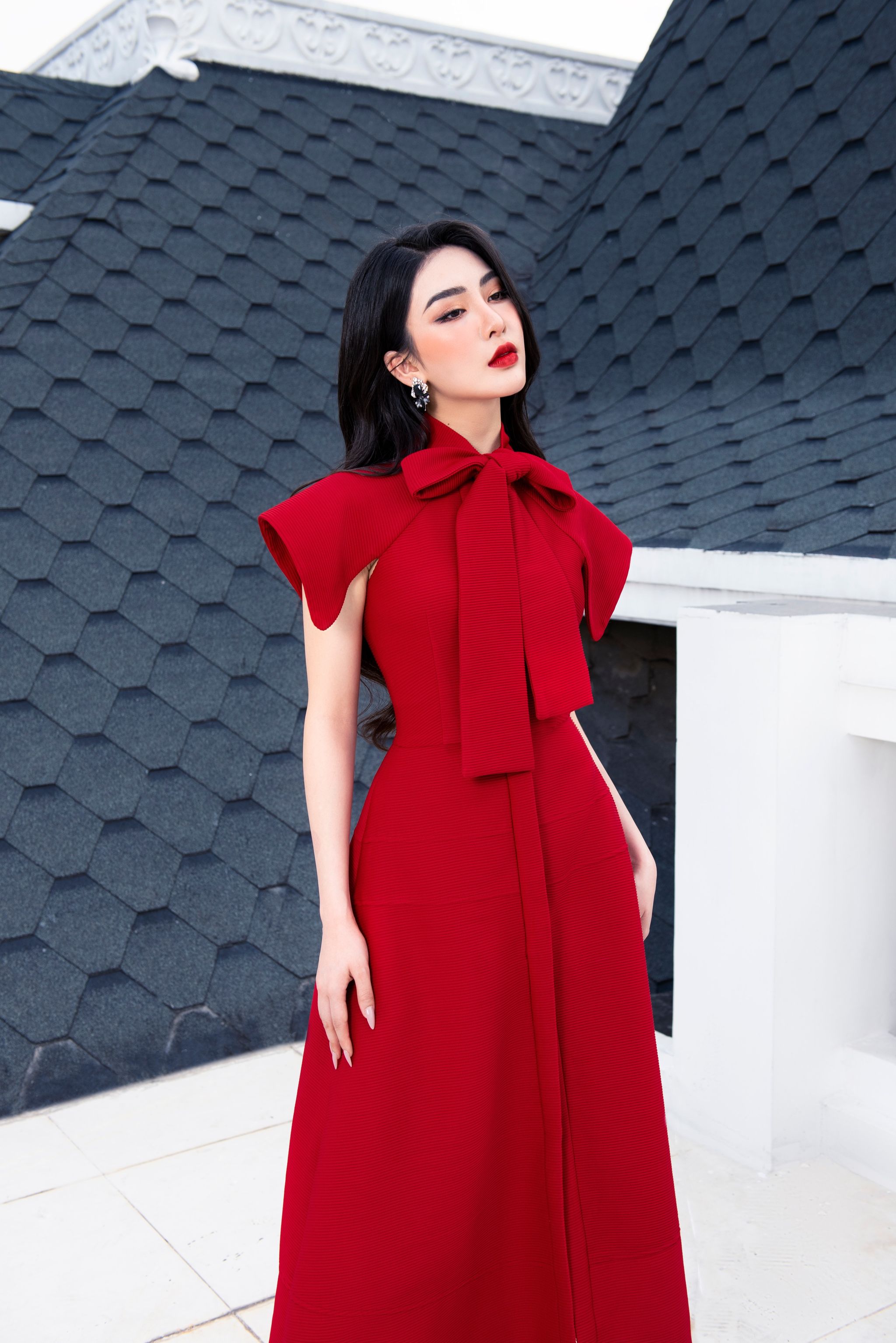 LARMES - Đầm cổ nơ tùng xoè Rosette