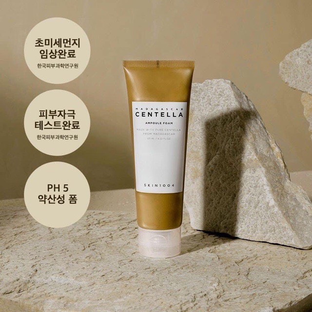 Sữa rửa mặt skin1004 madagascar centella ampoule foam dưỡng ẩm và làm sạch da 125ml