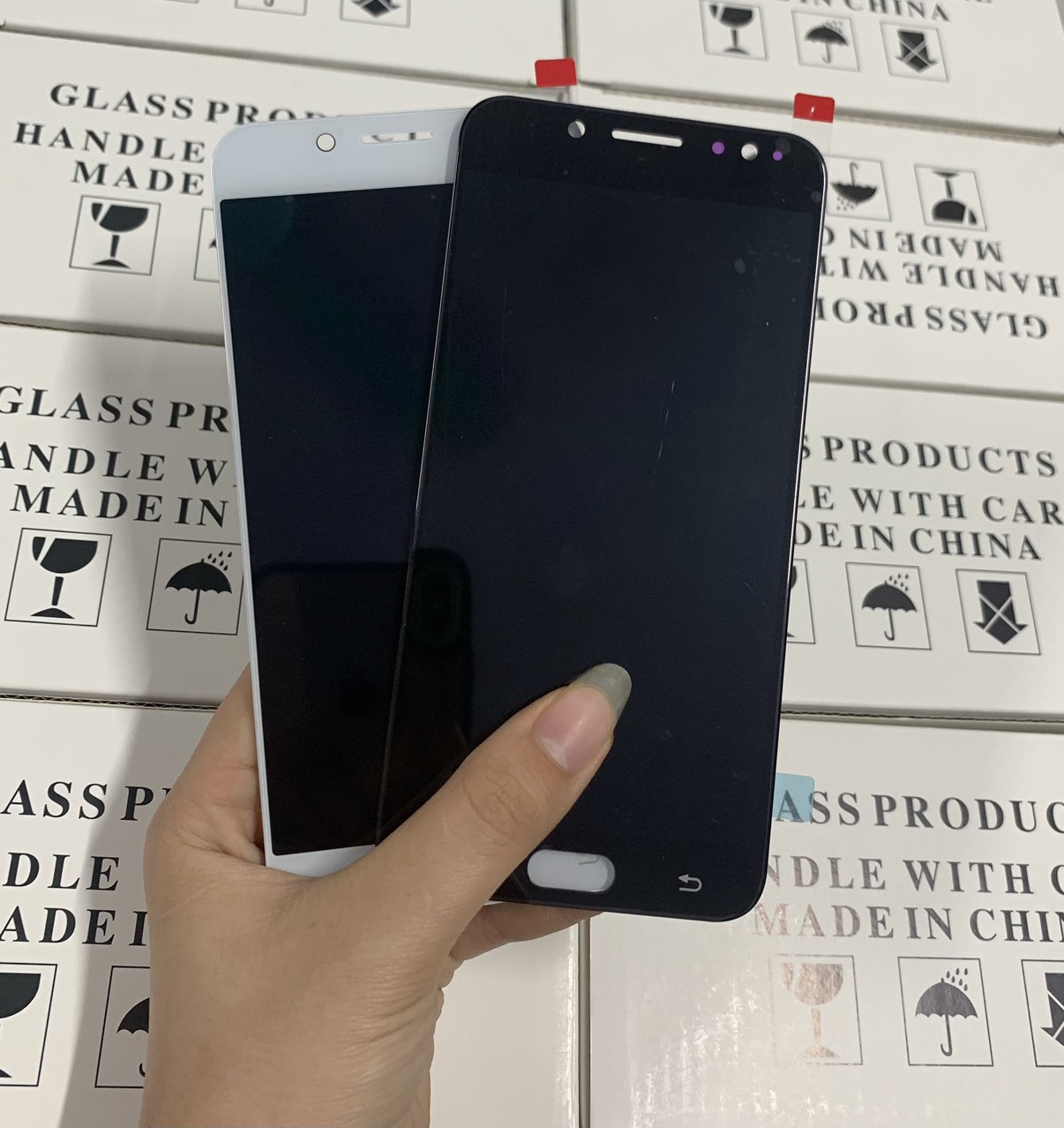 Màn hình ss galaxy j7 plus / c8 oled nguyên bộ (màu trắng-đen) - mbvp.com