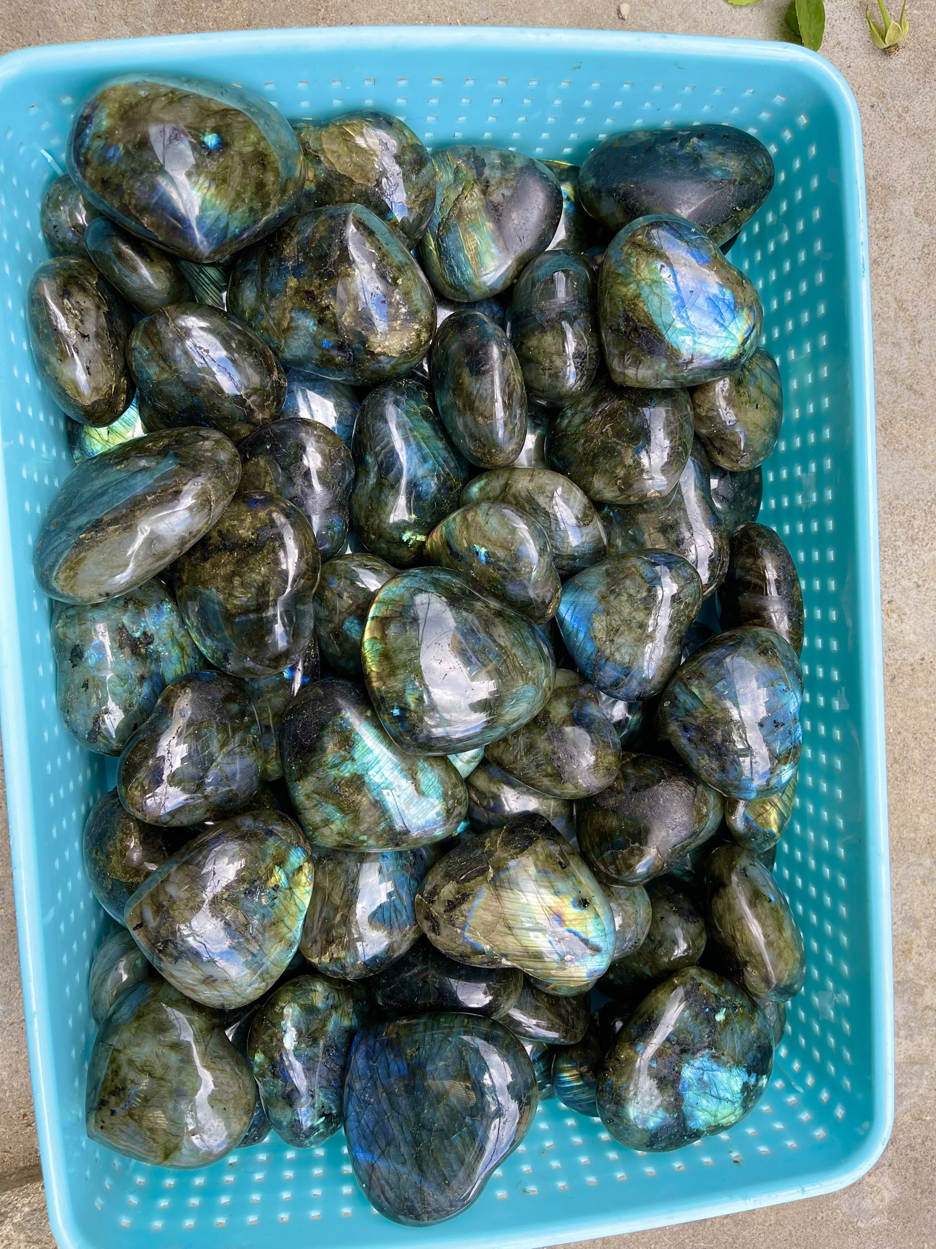 Trái tim đá xà cư - Labradorite Heart - Đá thanh tẩy