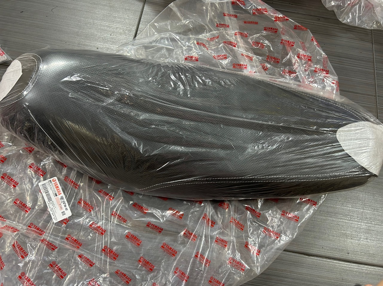 Yên xe Ex 135 5 số 2011-> 2014 hãng
