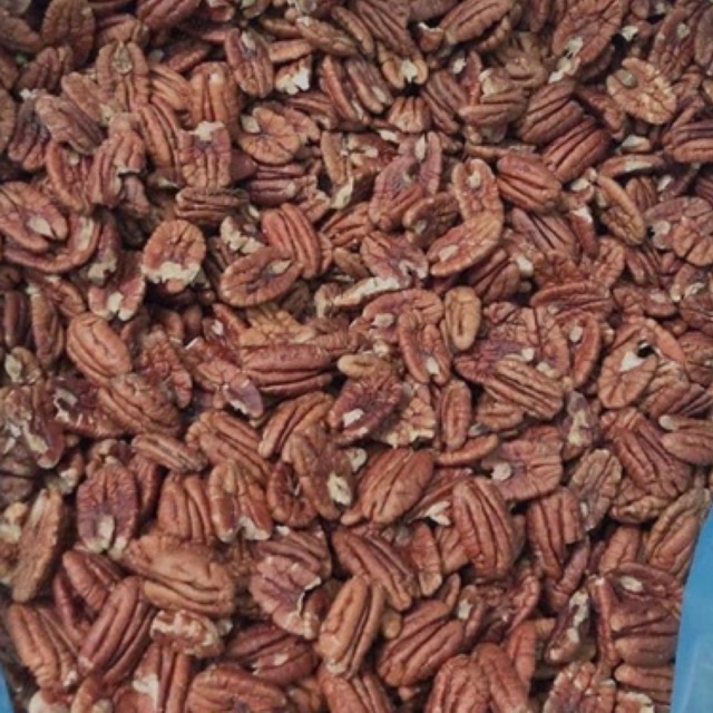Nhân Hồ Đào tách vỏ