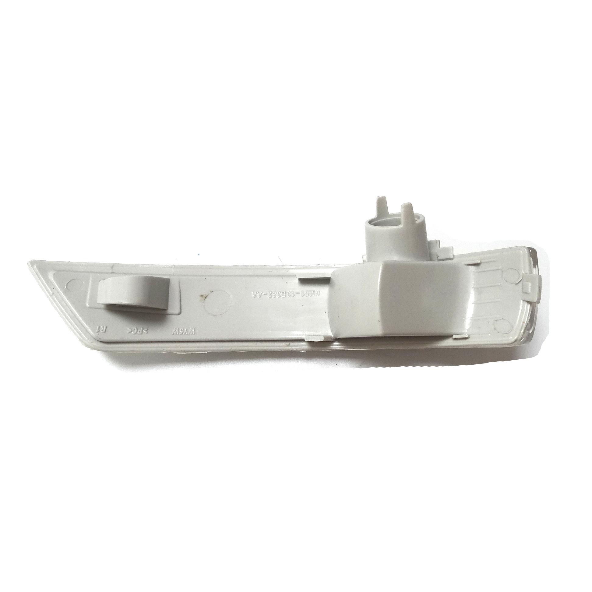 [HCM]Đèn xi nhan kính hậu phải ( bên phụ ) Ford Focus 2009-2015