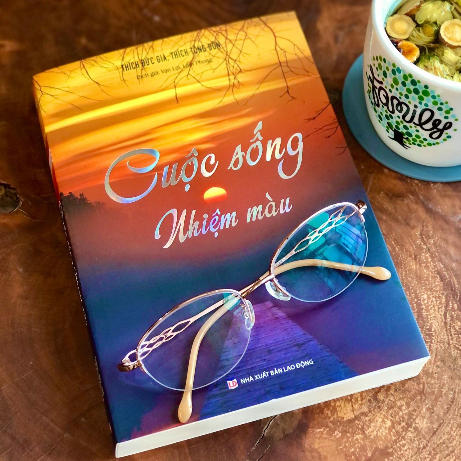 Sách - Cuộc sống nhiệm màu