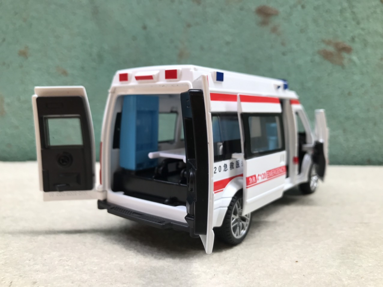 [HCM]Mô hình xe Cứu thương Printer new 1:32