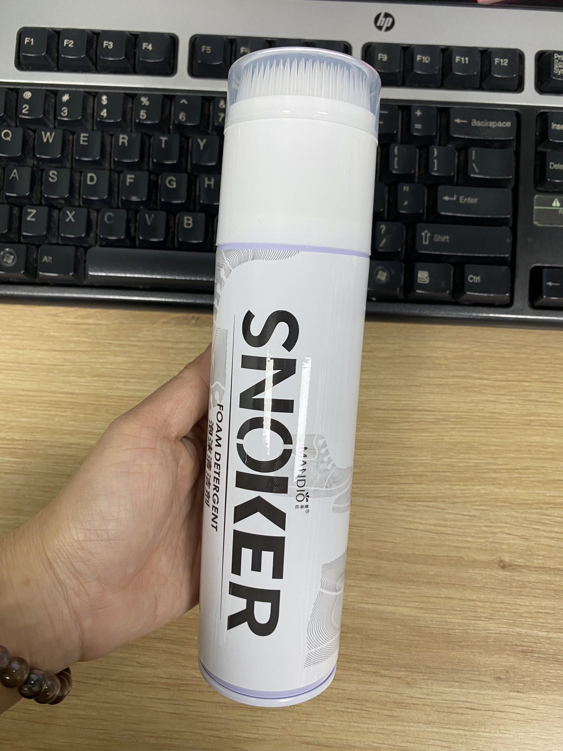 Xịt bọt tuyết vệ sinh giày Snoker 300ml / Xịt giày c‎hống thấm nước, Xịt giặt giày khô Snoker 250ml