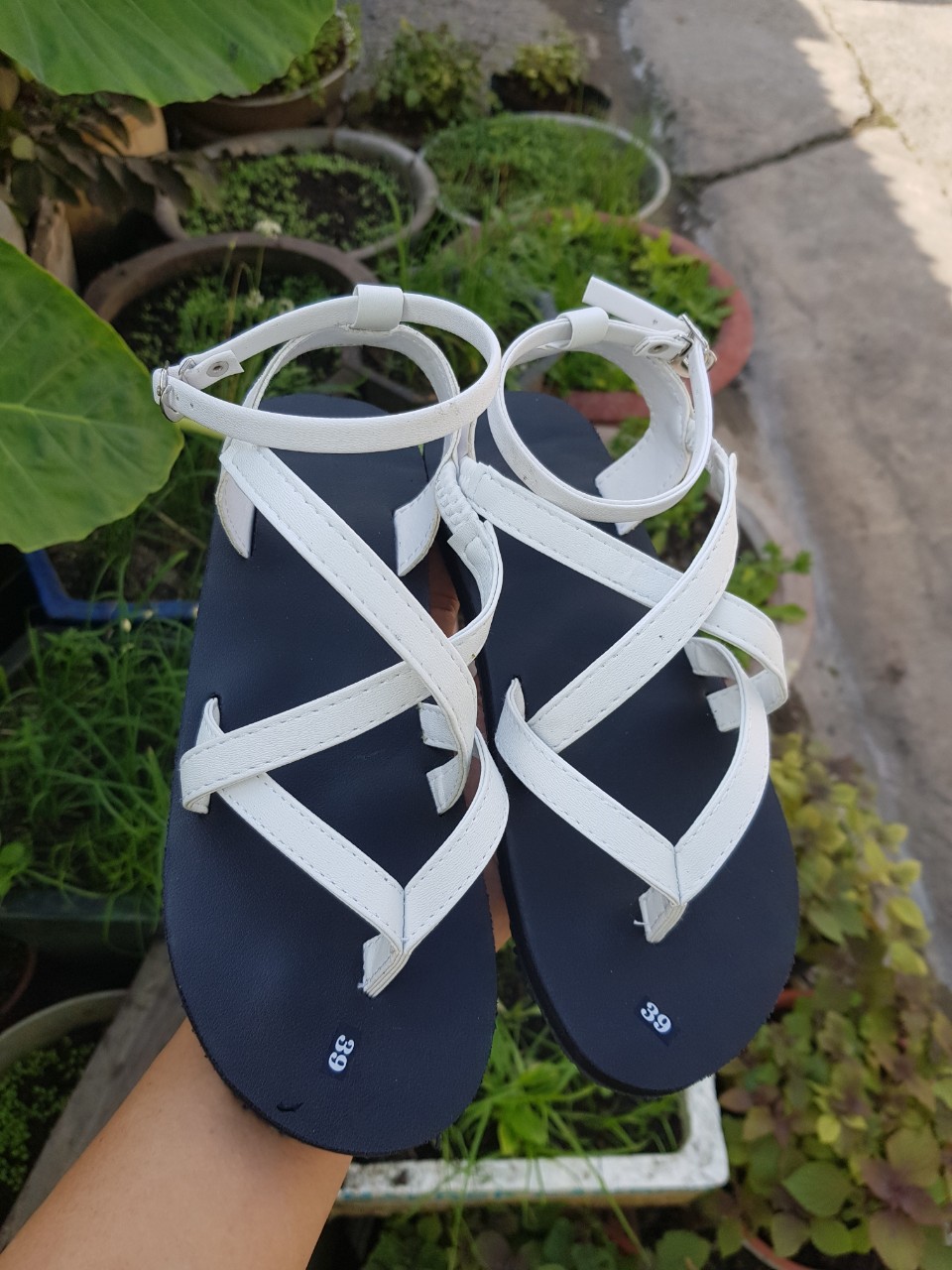 [FREESHIP + HOÀN TIỀN 50K] dép xăng đan nữ đế đen quai trắng size từ 34 đến 42