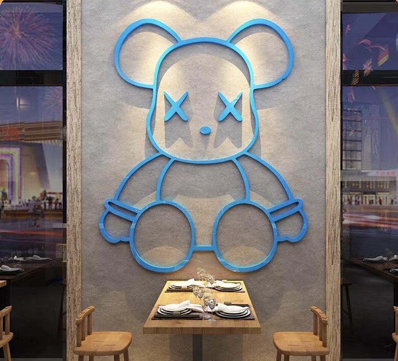 Tranh dán tường mica dán nổi kaws, gấu bearbrick, trang trí shop quần áo, cửa hàng thời trang, quán cafe, trà sữa