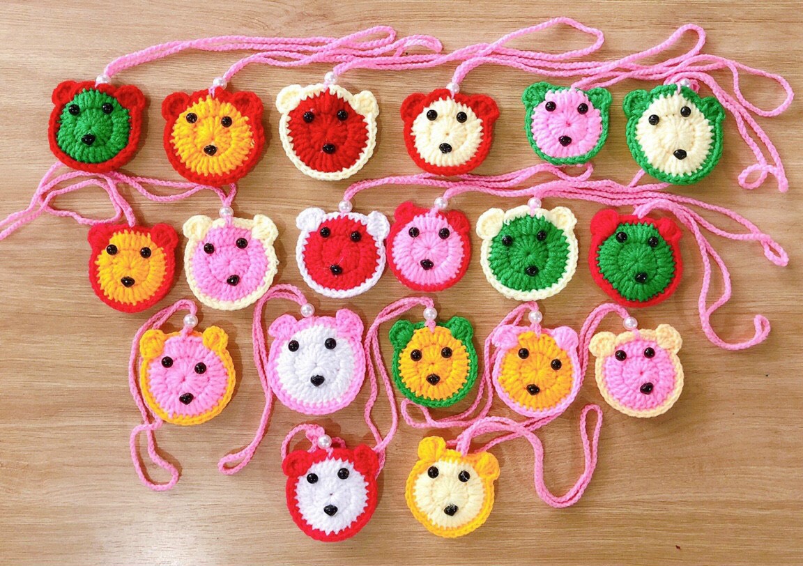 Túi đựng tỏi, túi đeo tránh vía, túi len đựng tỏi cho bé