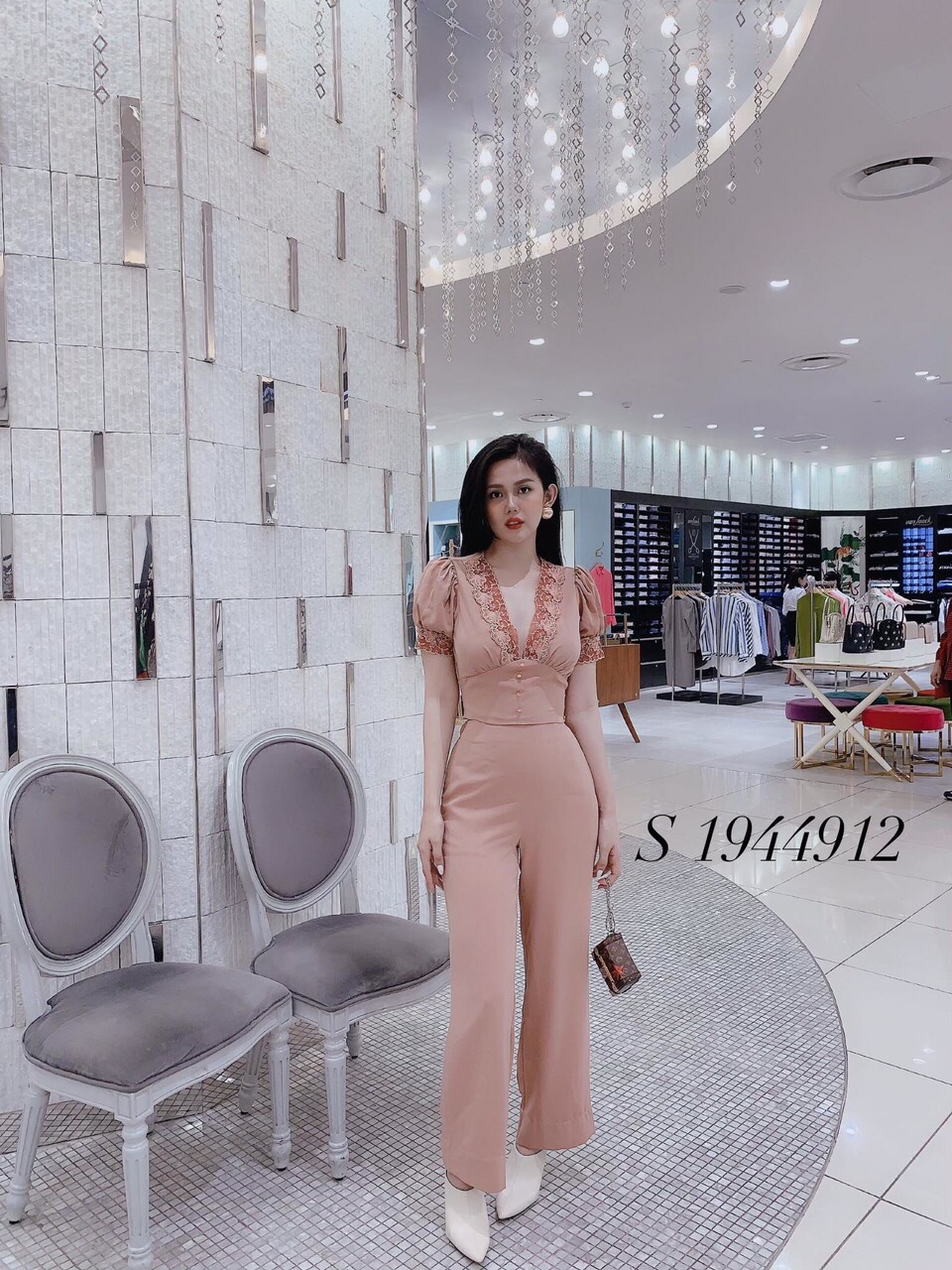 Sét bộ áo cổ V phối ren bo ngực kết hợp quần ống đứng phong cách TTSA0115