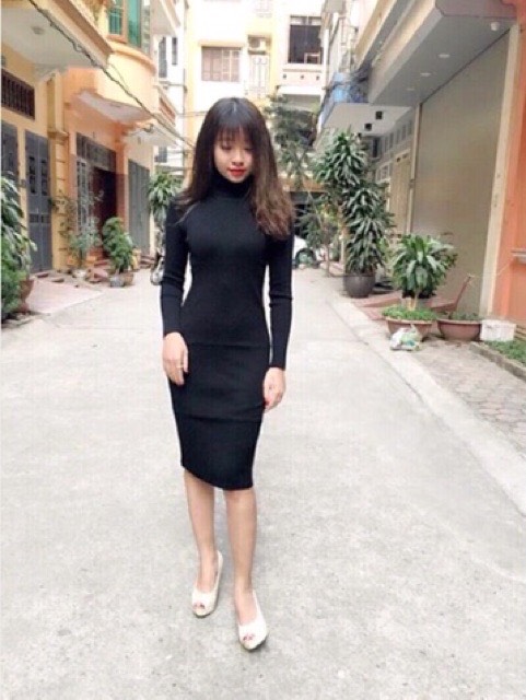 Váy body cổ lọ chất liệu len tăm