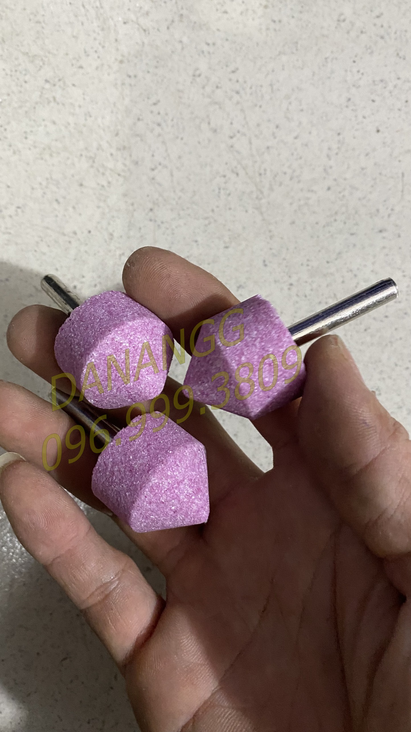 Đá mài đầu trụ nhọn trục 6mm