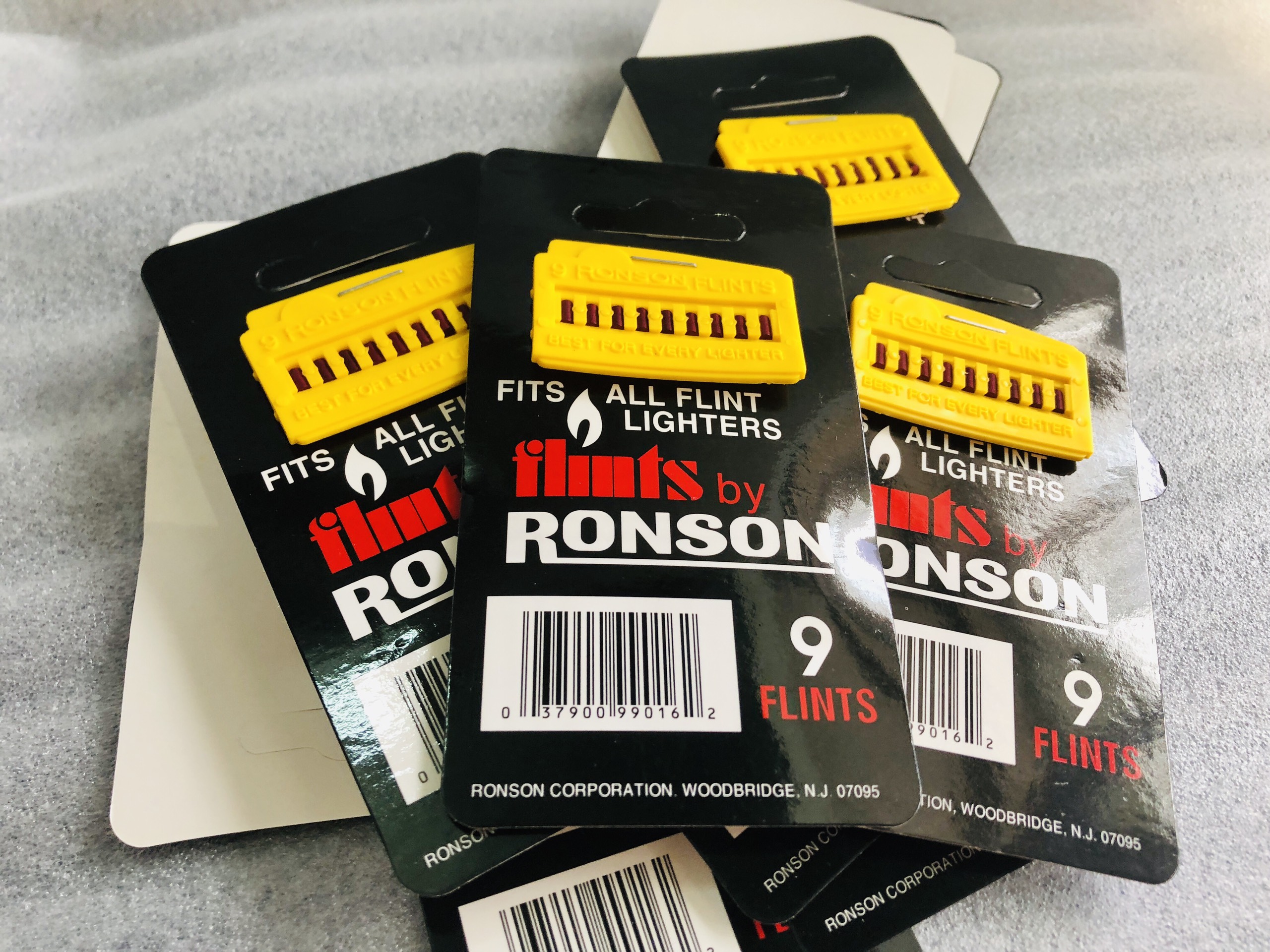 [HCM]Đá Đỏ Ronson Vỉ 9 Viên- Dành Cho Bật Lửa- Zippo- Dupont