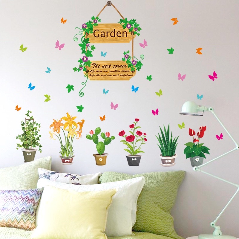 Decal dán tường khu vườn chậu cây xanh.