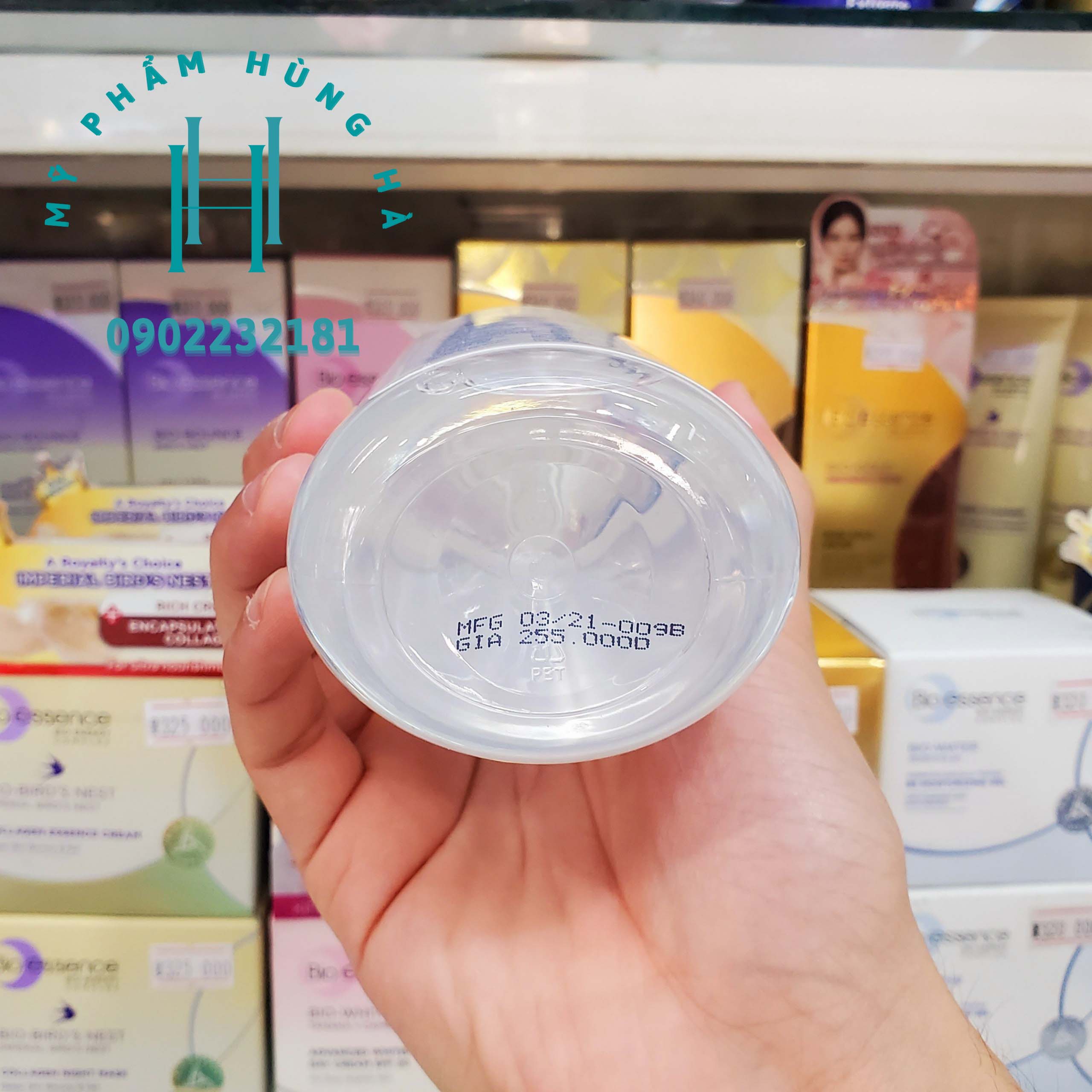Nước tẩy trang Bio Essence Micellar Water Sensitive PH 400ml