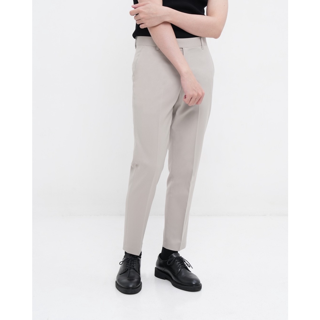 Quần âu nam Cocozzi Life trousers màu kem form slim chất liệu kết hợp giữa