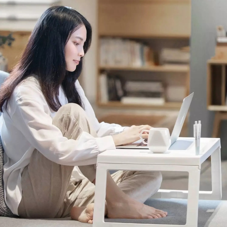 Bàn học gấp gọn để laptop có khe để Ipad gấp tiện dụng gọn gàng chắc chắn, dễ di chuyển - Bàn học sinh - Bàn nhựa gấp đa năng -Bàn gấp thông minh làm việc , học tập có khe cắm ipab , điện thoại