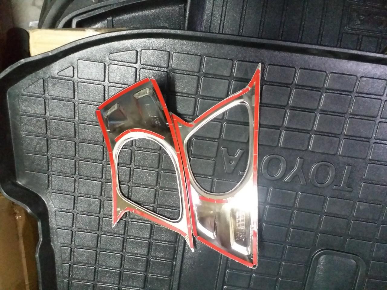 Bộ ốp viền đèn gầm xe Ford Transit 2014-2019