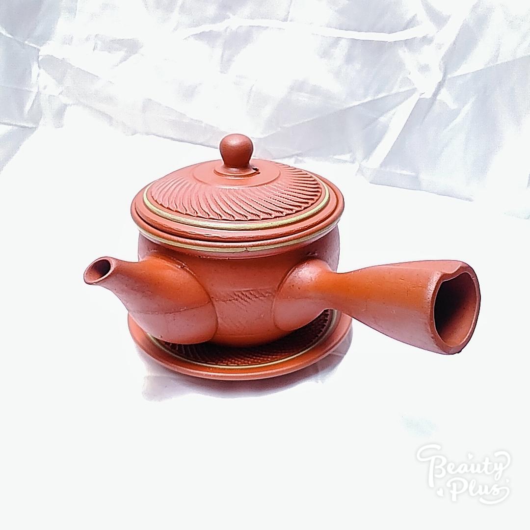 Ấm tử sa có tay cầm