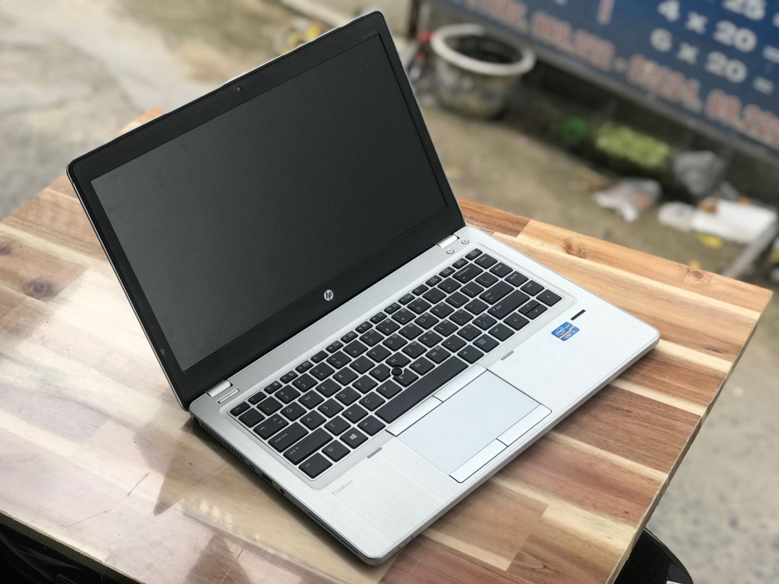 Hp folio 9470m core i5 3437u ram 8g ssd 128gb 14inch