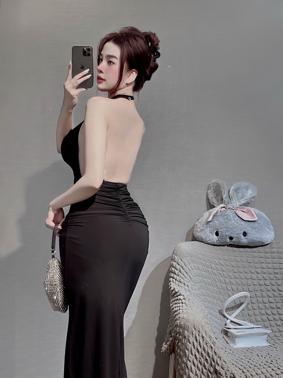 Váy body cổ yếm dài đuôi cá siêu xinh ll