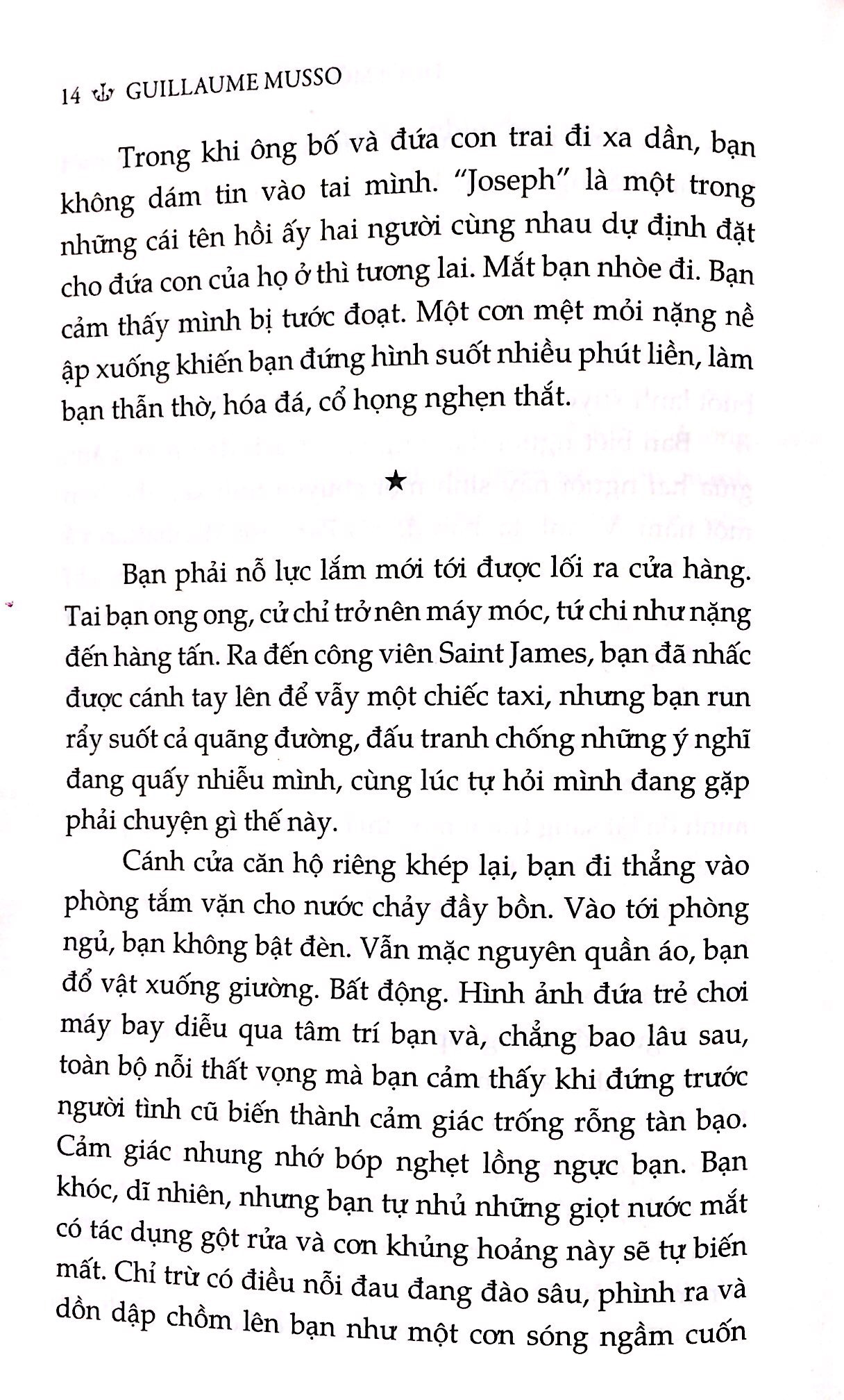 Fahasa - Dưới Một Mái Nhà Ở Paris