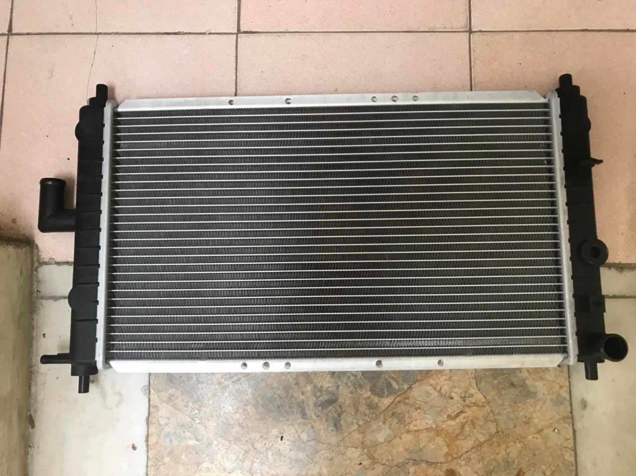 Két nước làm mát Chery QQ3