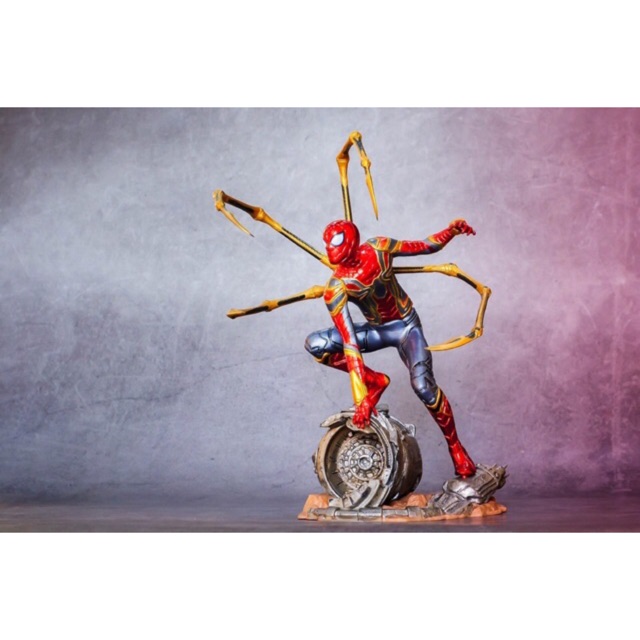Tượng Ironspider cực đẹp mô hình Marvel