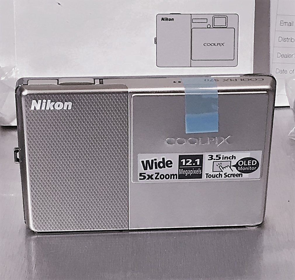 Máy ảnh kỹ thuật số Nikon coolpix S70 Máy ảnh kỹ thuật số với màn hình OLED siêu sáng
