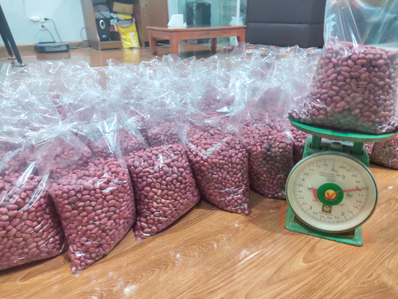 1kg lạc đỏ nam định / đậu phộng đỏ/ lạc bóc tay / lạc sống
