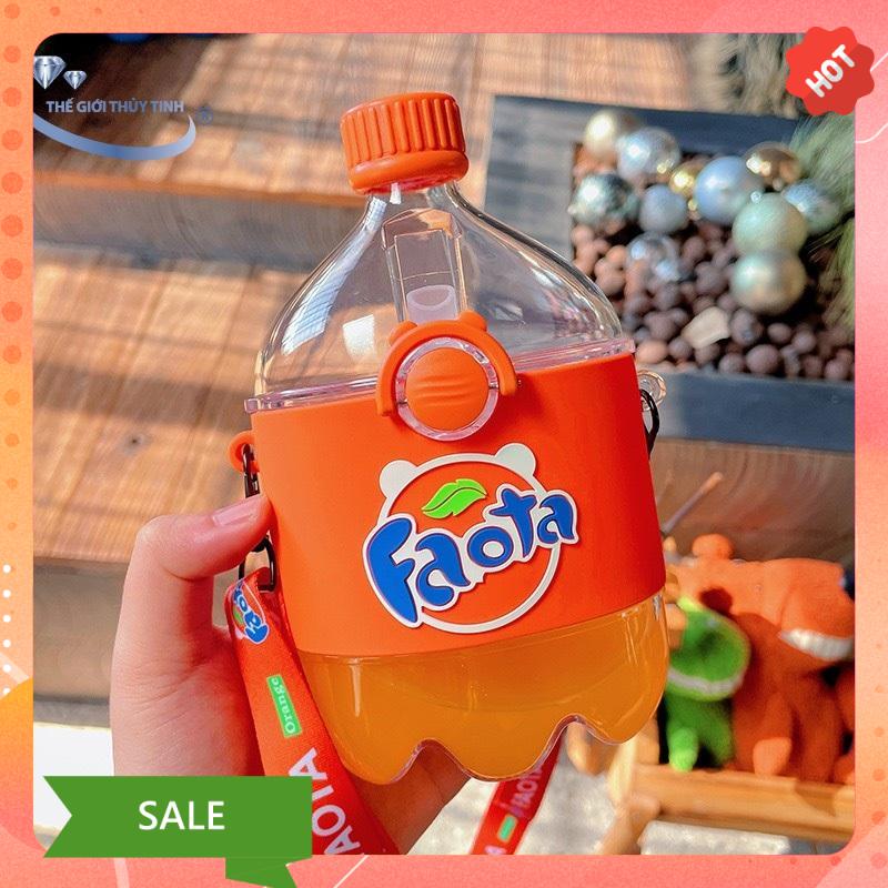 [HCM]Bình Uống Nước 300ML Hình Chai Nước Kute Có Ống Hút Kèm Dây Hot Trend Hàn Quốc