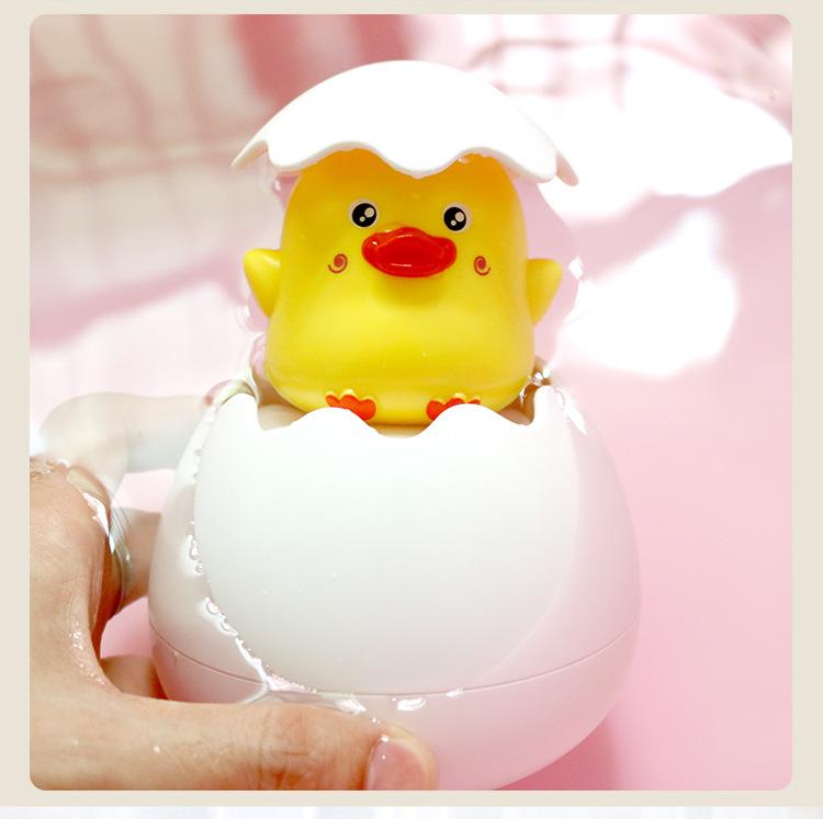 Đồ chơi vỏ trứng vịt phun nước tự nở rất dễ thương cho bé yêu