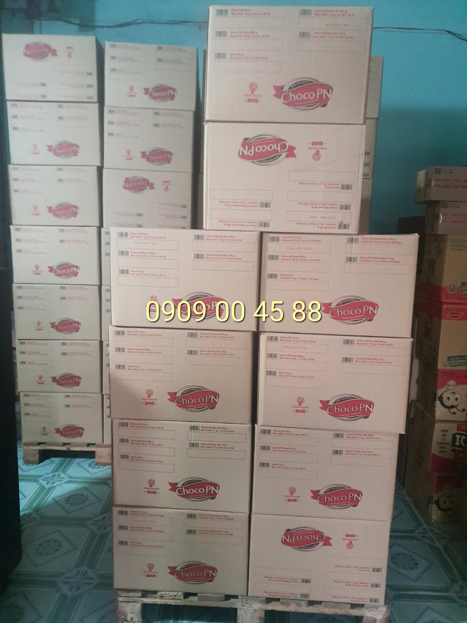 Bánh socola kem Choco PN gói 216g (18g x 12 cái)