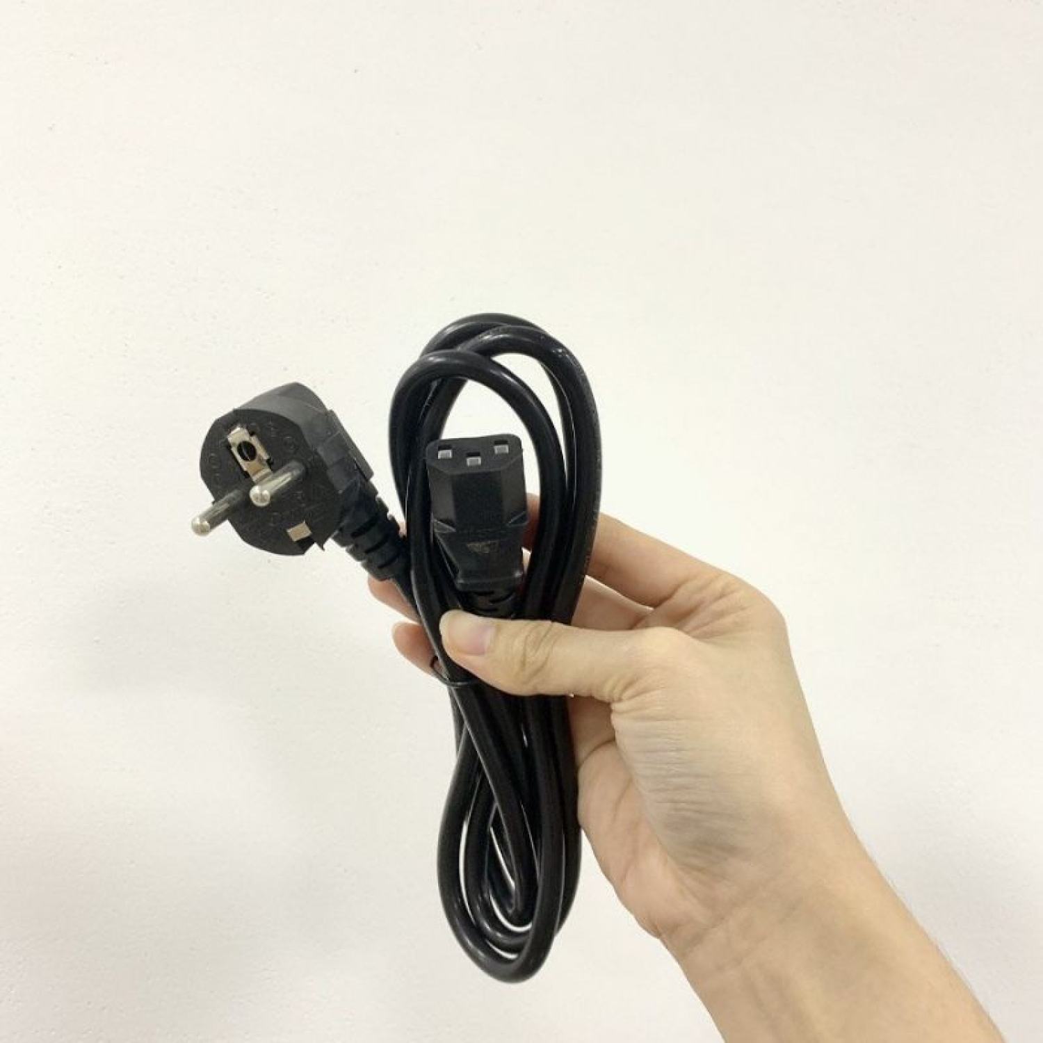 dây cắm hộp cơm điện