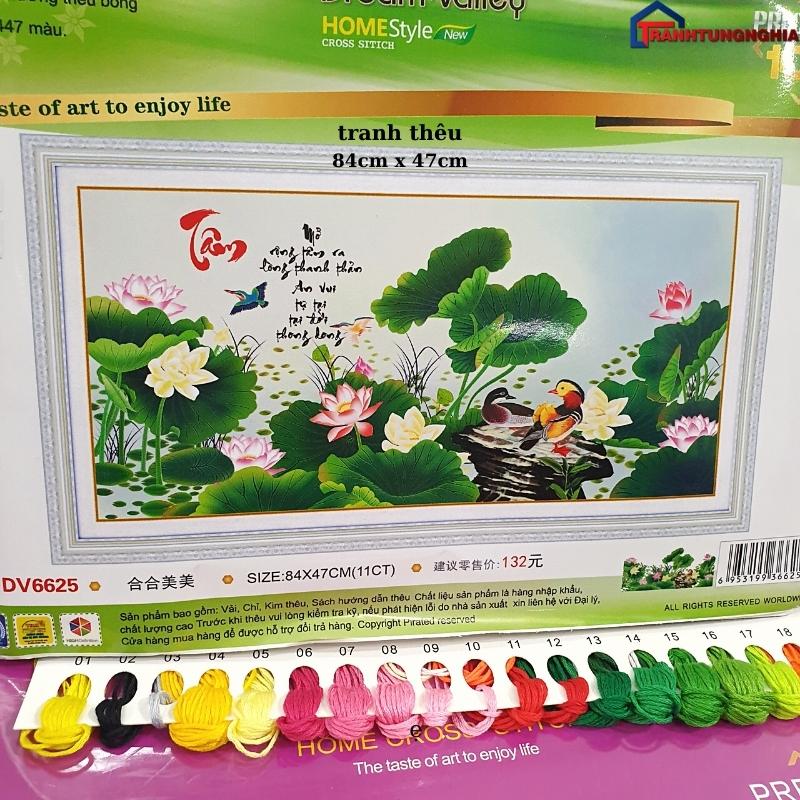 Tranh đính đá, tranh thêu chữ thập chữ tâm hoa sen